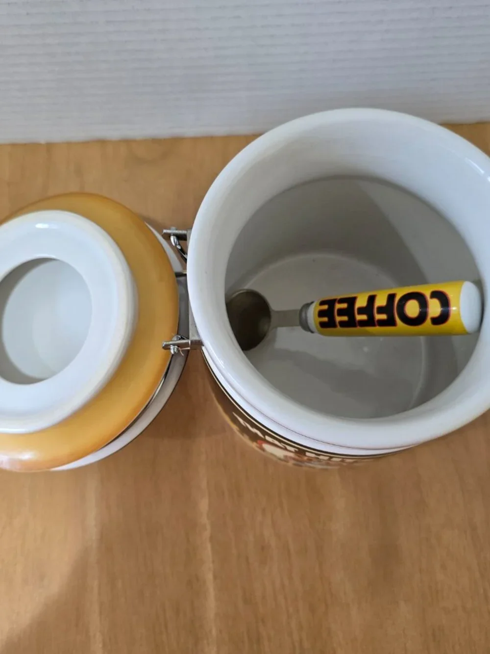 Certified Internation Retro Coffee Canister Hing Clamp‎ Lid Airtight Seal Scoop